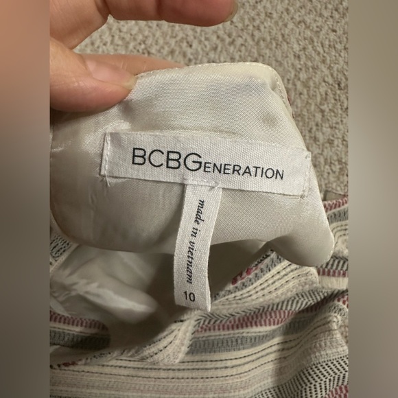 BCBGMAXAZRIA Striped Sleeveless Dress in Cream and Red girls' size 10. - Picture 5 of 8